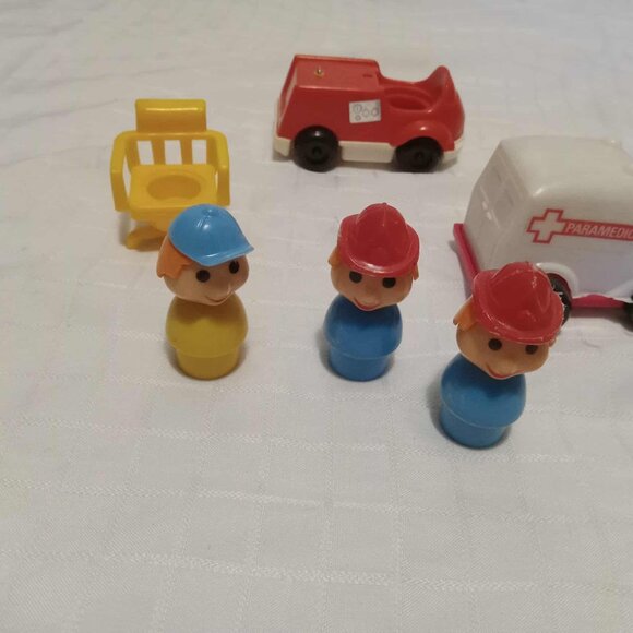 Vintage train and cars - Picture 3 of 4